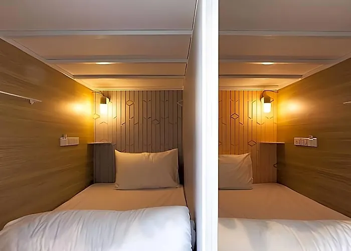 Boxpackers Phranakorn Hostel *